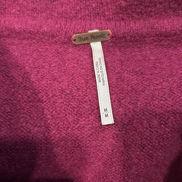 Free people echo beach cowl neck pullover sweater size medium - Picture 5 of 5